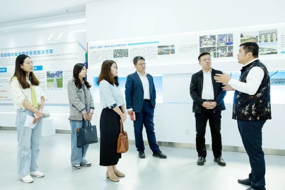 山東省“學思想·明道理·用方法”送宣講基層行活動在華鼎偉業順利舉行