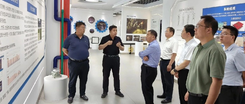 省派駐煙駐村第一書記和工作隊工作專班蒞臨華鼎偉業參觀調研